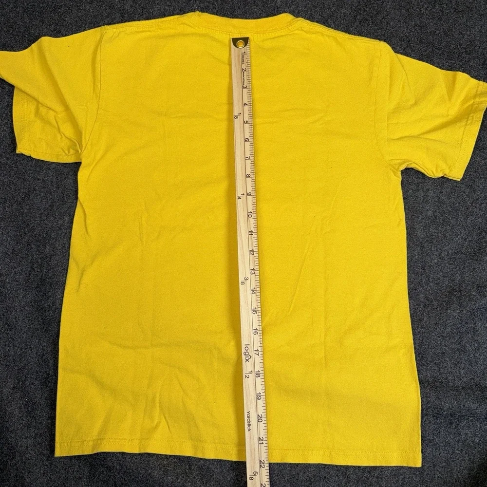 South‎ LA Soccer Yellow T-Shirt Youth Large Green Logo